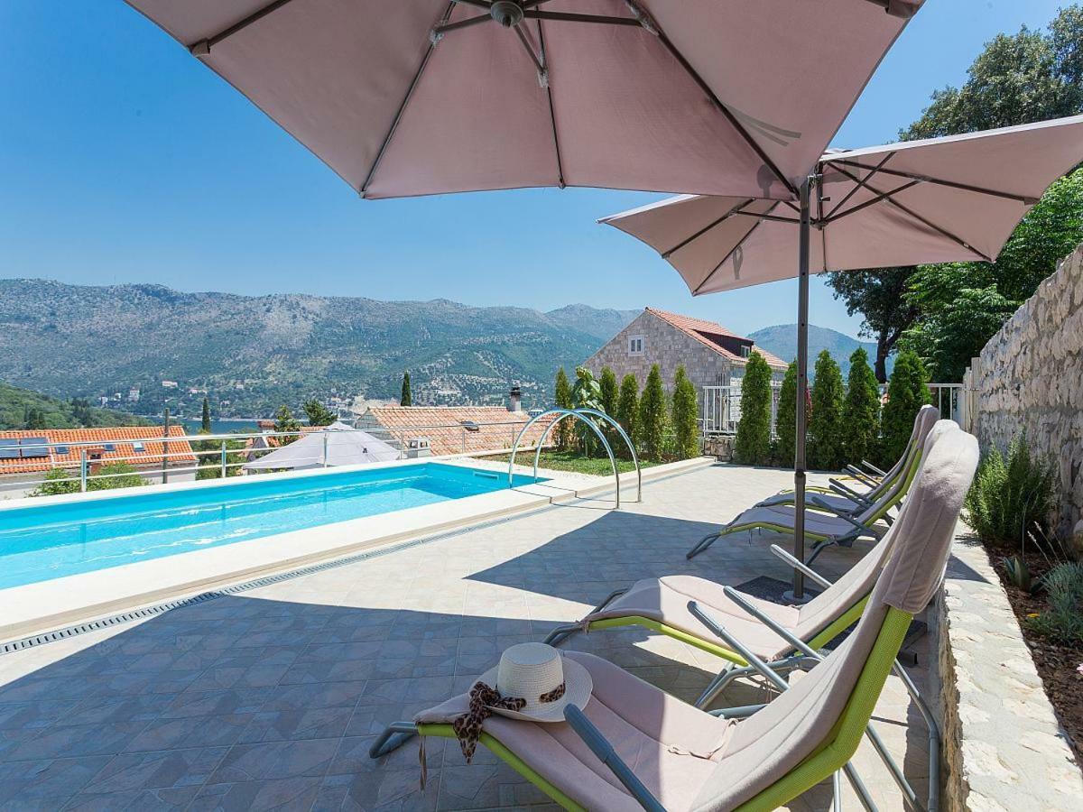 Apartment Romantic Marko For 2 With Pool And Grill
